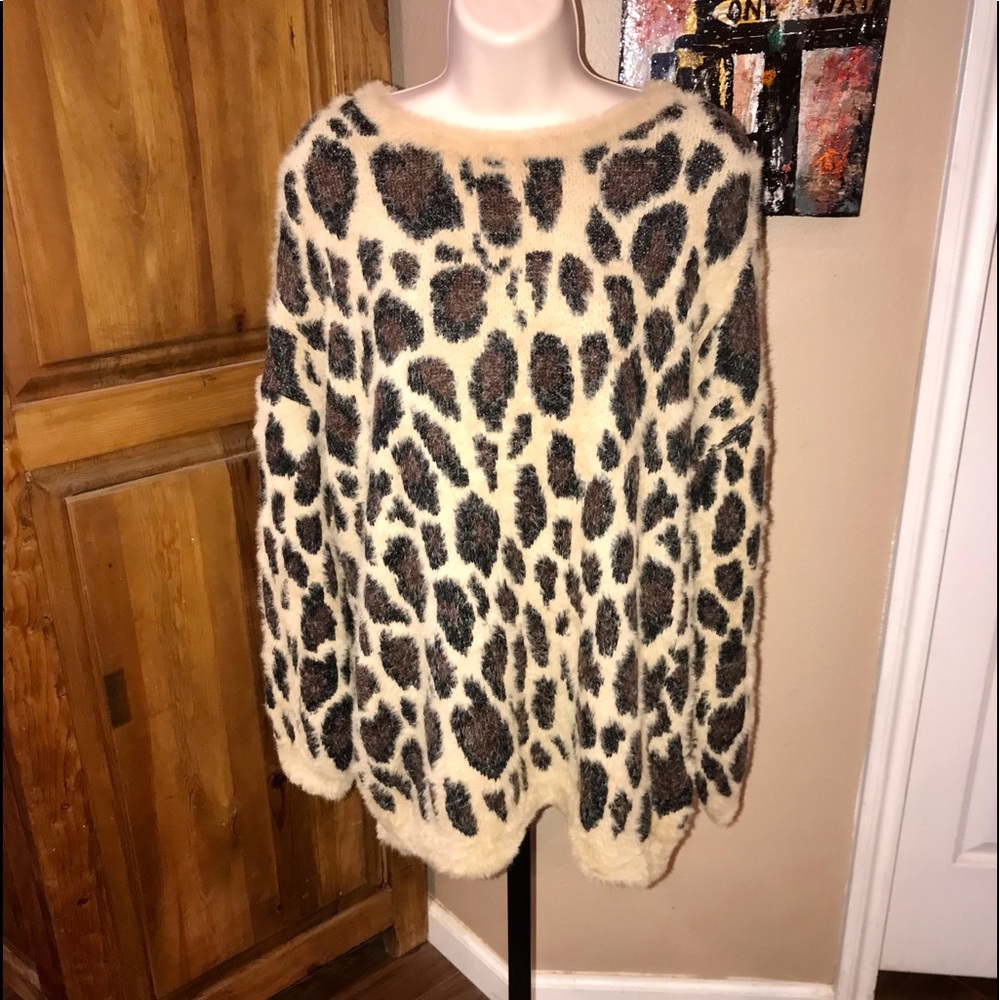 Hayden Feelinf Ferocious Leopard Print Sweater